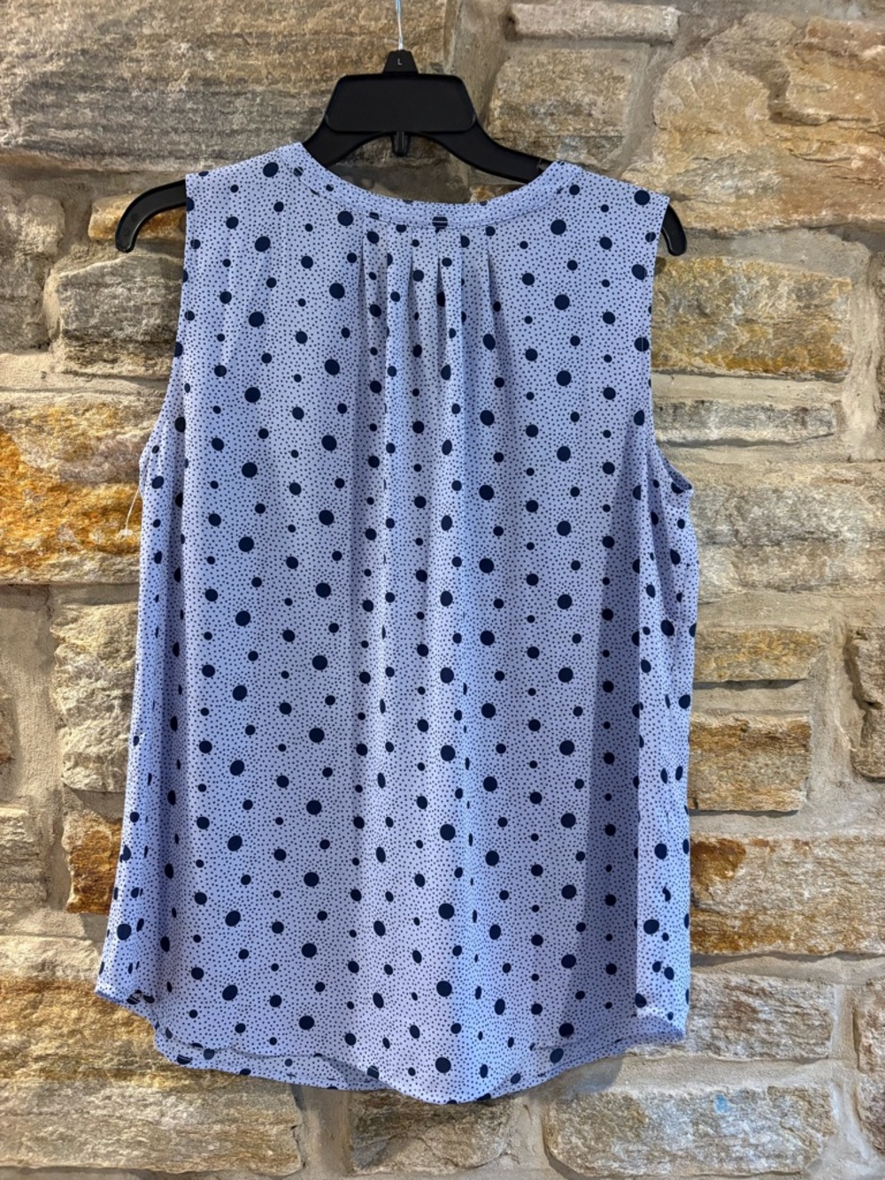 Talbots Light Blue & Navy Polka Dot Sleeveless Blouse Medium - Picture 4 of 4